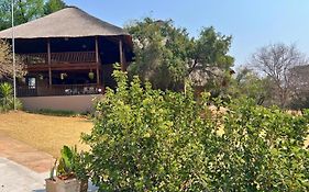 Motozi Lodge